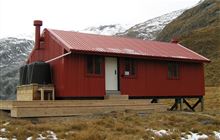 Brewster Hut . Makarora area, Mount Aspiring National Park