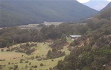 Mid Caples Hut . Greenstone and Caples Conservation Areas