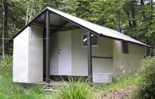 Wakelings Hut . Ruahine Forest Park