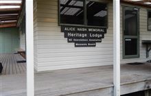 Alice Nash Memorial Heritage Lodge . Ruahine Forest Park